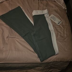 lululemon athletica Women's Leggings in Gray and White